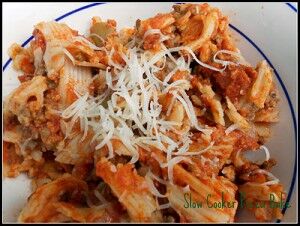 Crockpot pizza casserole pizza bake